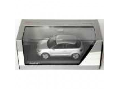 Модель автомобиля Audi A1 Ice Silver, Scale 1 43, артикул 5011001013